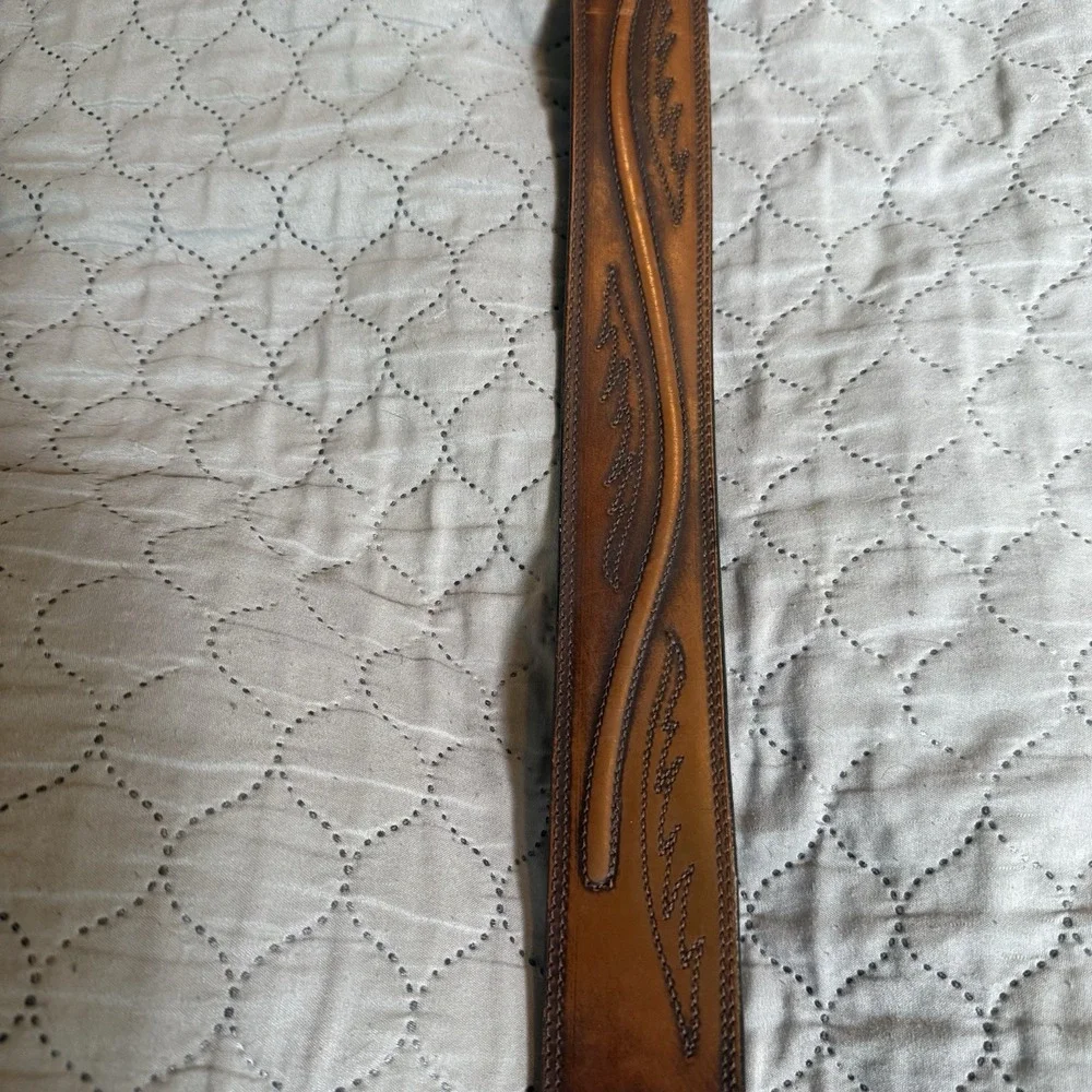 Eagle Leather Works vintage size